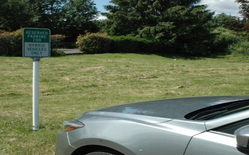 The Gorilla Post Drivable Soil Base Delineator is designed for off-road installations where there is no hardscape available